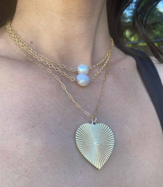 Vintage Ribbed Heart Pendant