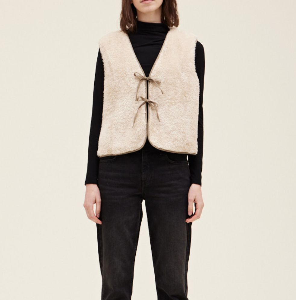 Sherpa Tie Vest