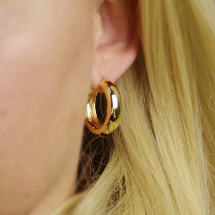 Cora Hoops