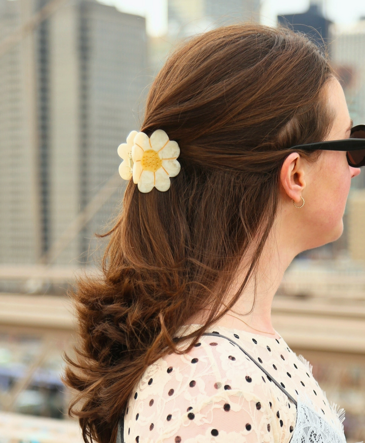 Daisy Hair Claw