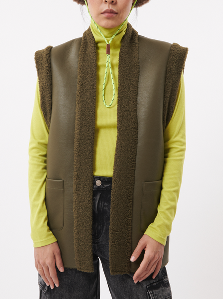 Caja Vest