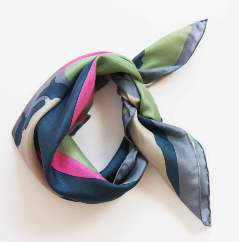 Mini Vivaro Scarf • Fuchsia