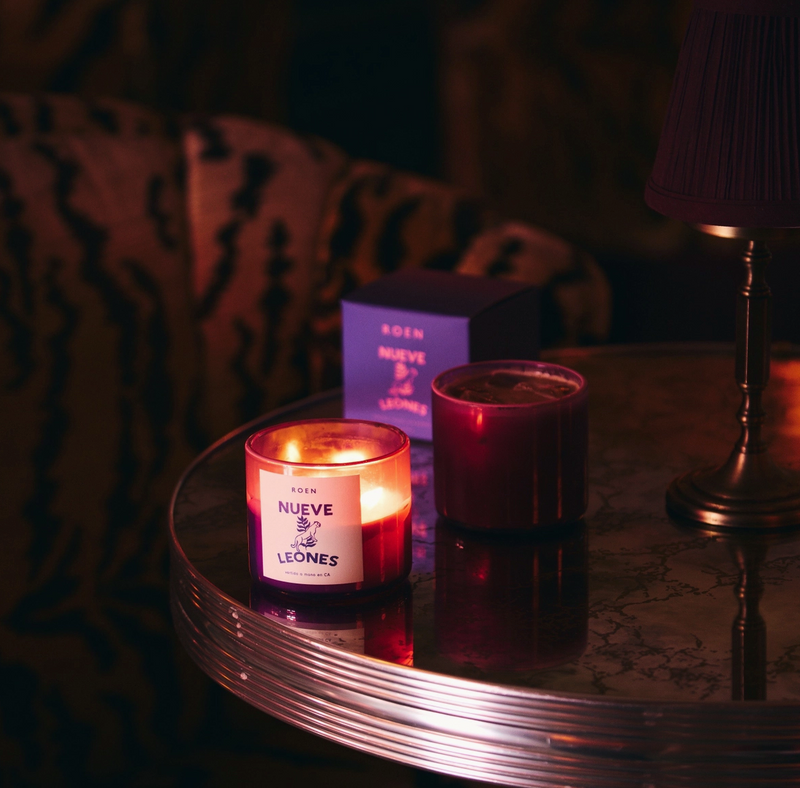 Nueve Leones Candle