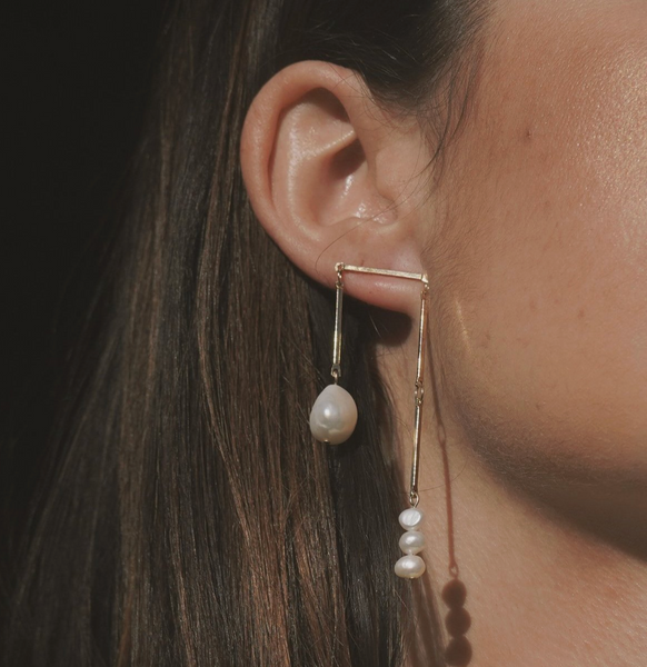 Toni Earrings • Pearl
