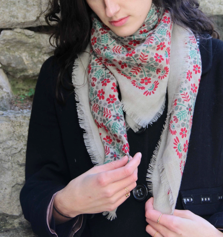 Agata Wool Scarf • Red
