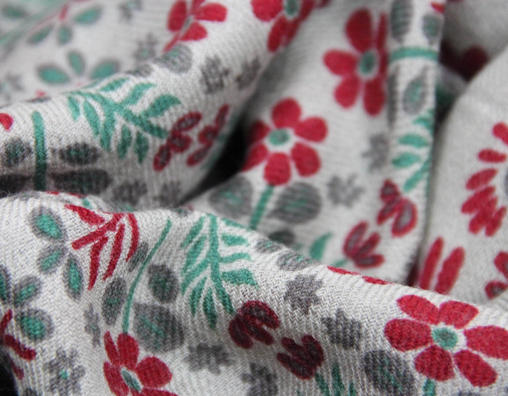 Agata Wool Scarf • Red