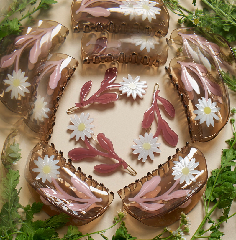 Marguerite Hair Claw