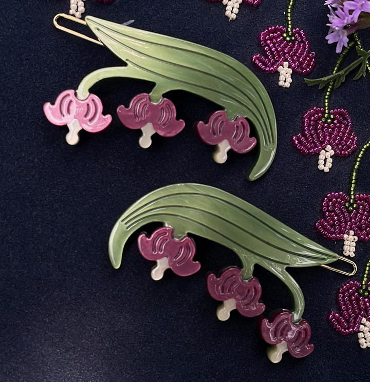Bleeding Heart Barrette Set