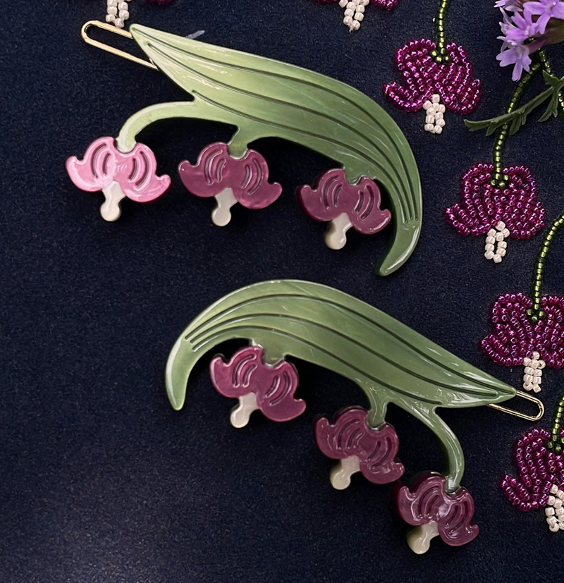 Bleeding Heart Barrette Set