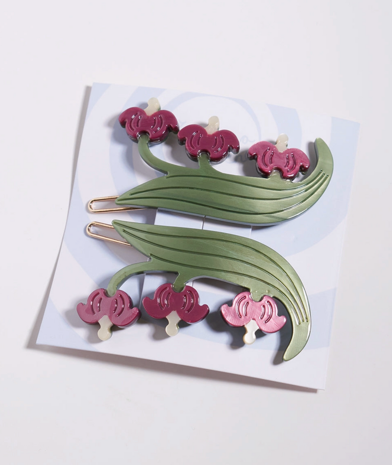 Bleeding Heart Barrette Set