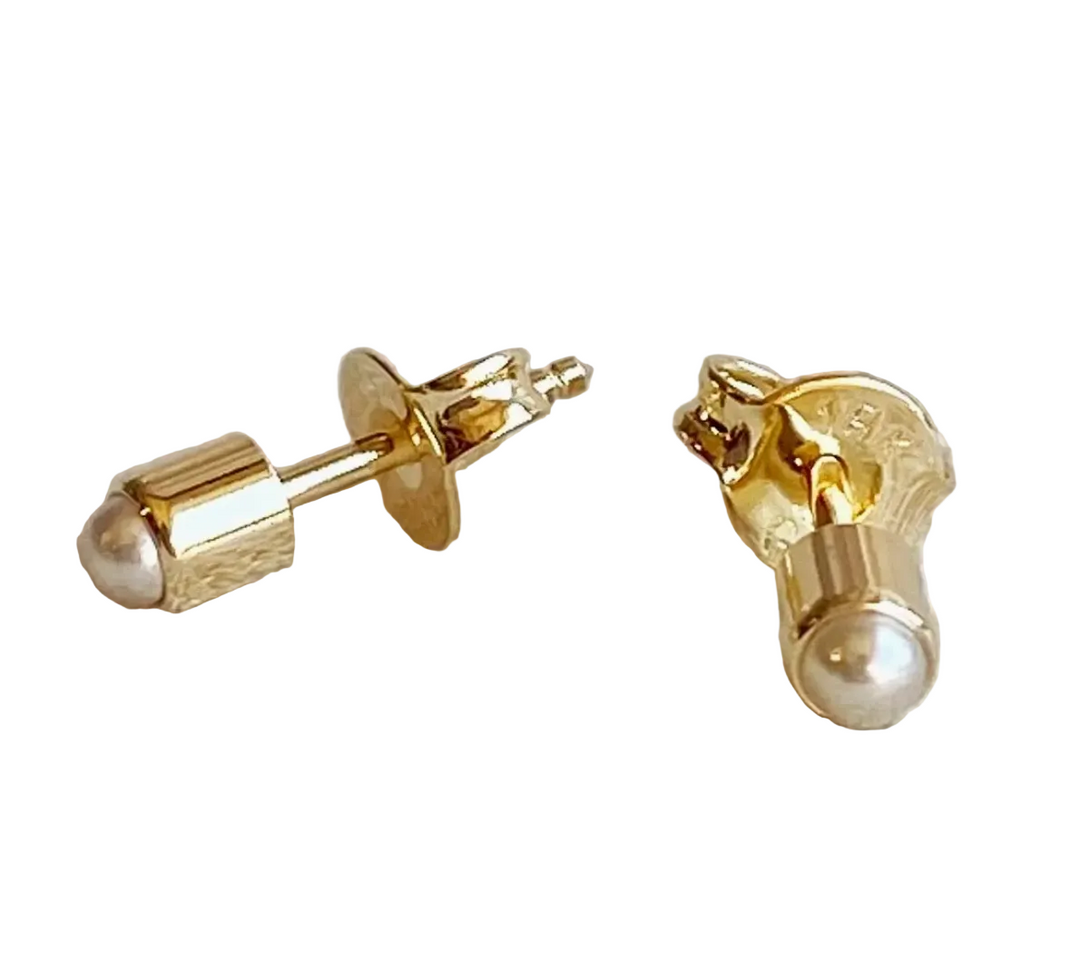 Pearl Studs
