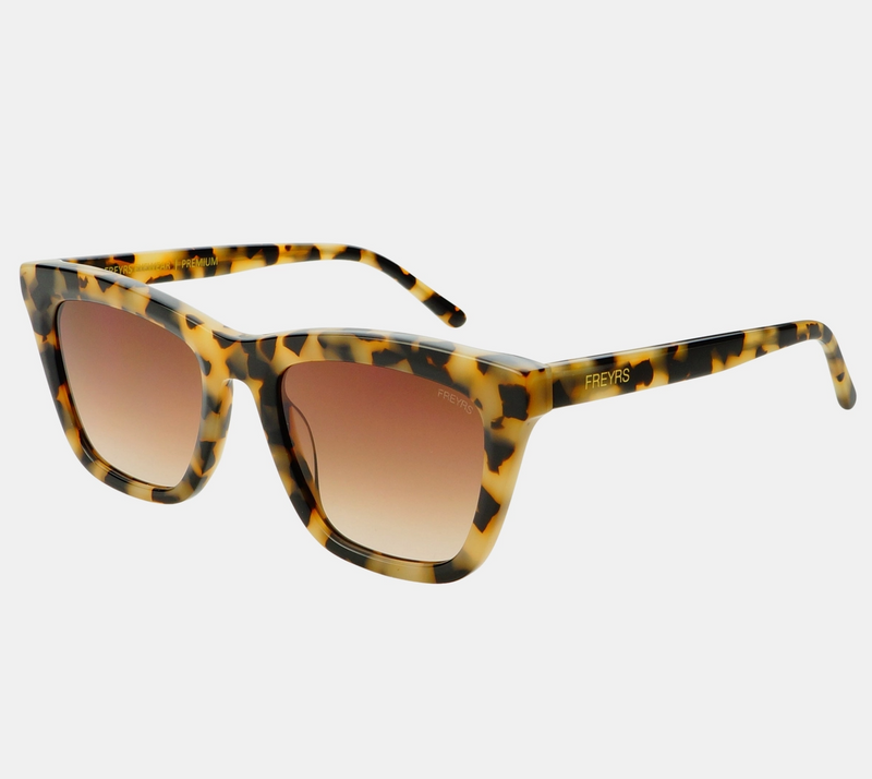 Lucy Cat Eye Sunglasses • Tortoise