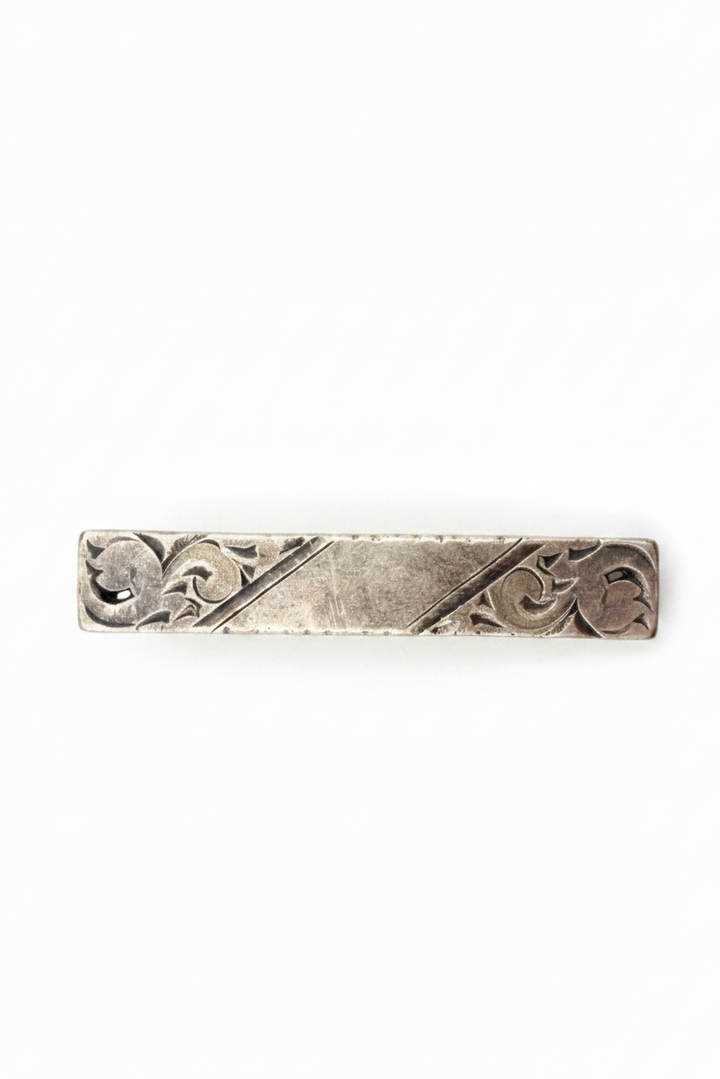 Vintage Victorian Pin • No. 16