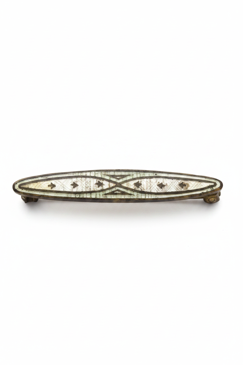 Vintage Victorian Pin • No. 18
