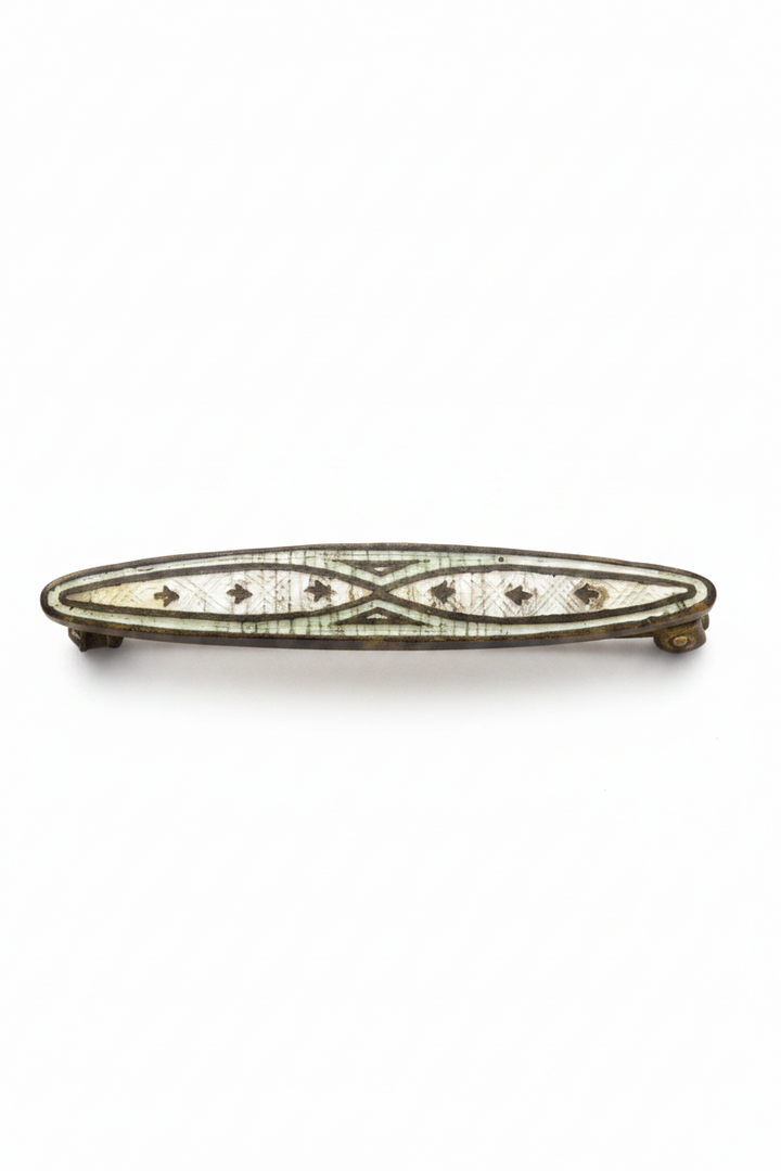 Vintage Victorian Pin • No. 18