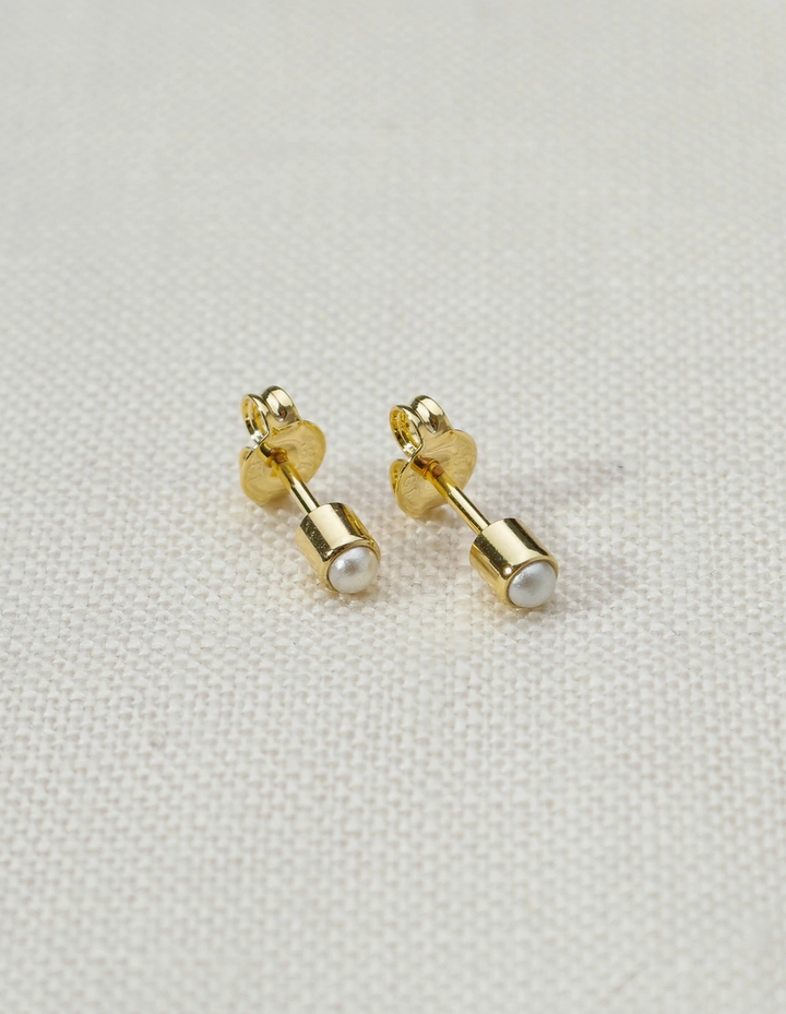 Hina Studs