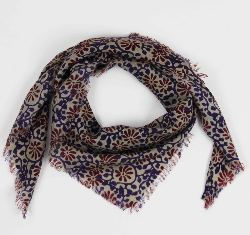 Delta Suzanne Scarf • Extra Bordeaux