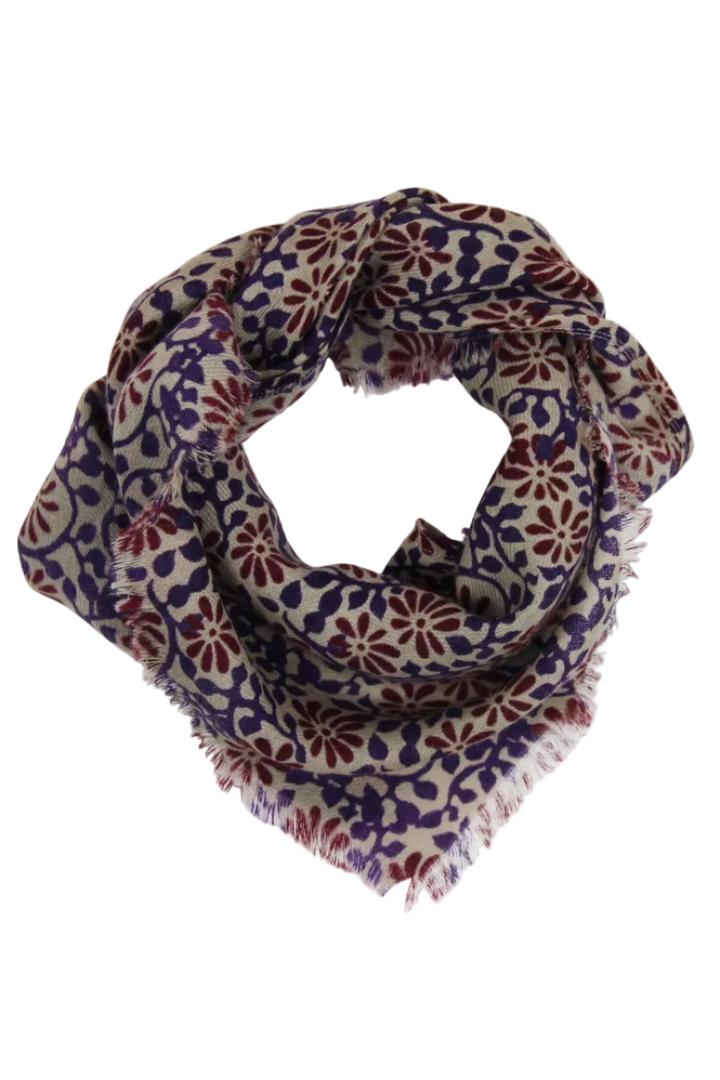 Delta Suzanne Scarf • Extra Bordeaux