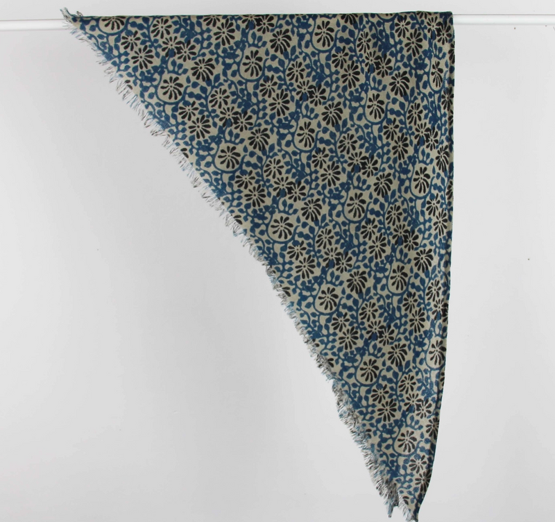 Delta Suzanne Scarf • Black
